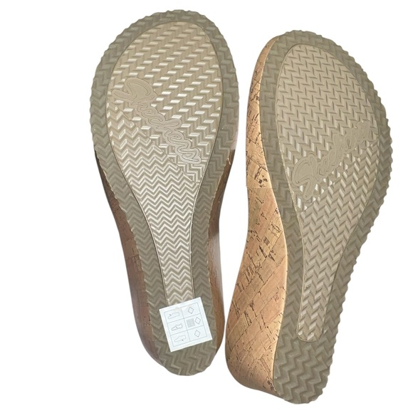 Skechers cali luxe foam  White Wedge Sandals - Picture 8 of 8